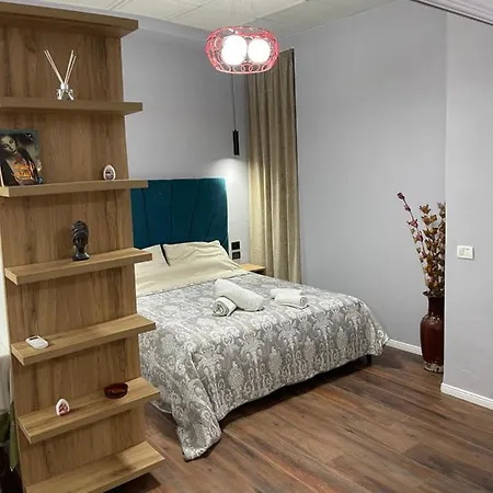 Gold House * Durrës