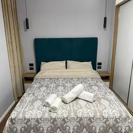 Gold House * Durrës